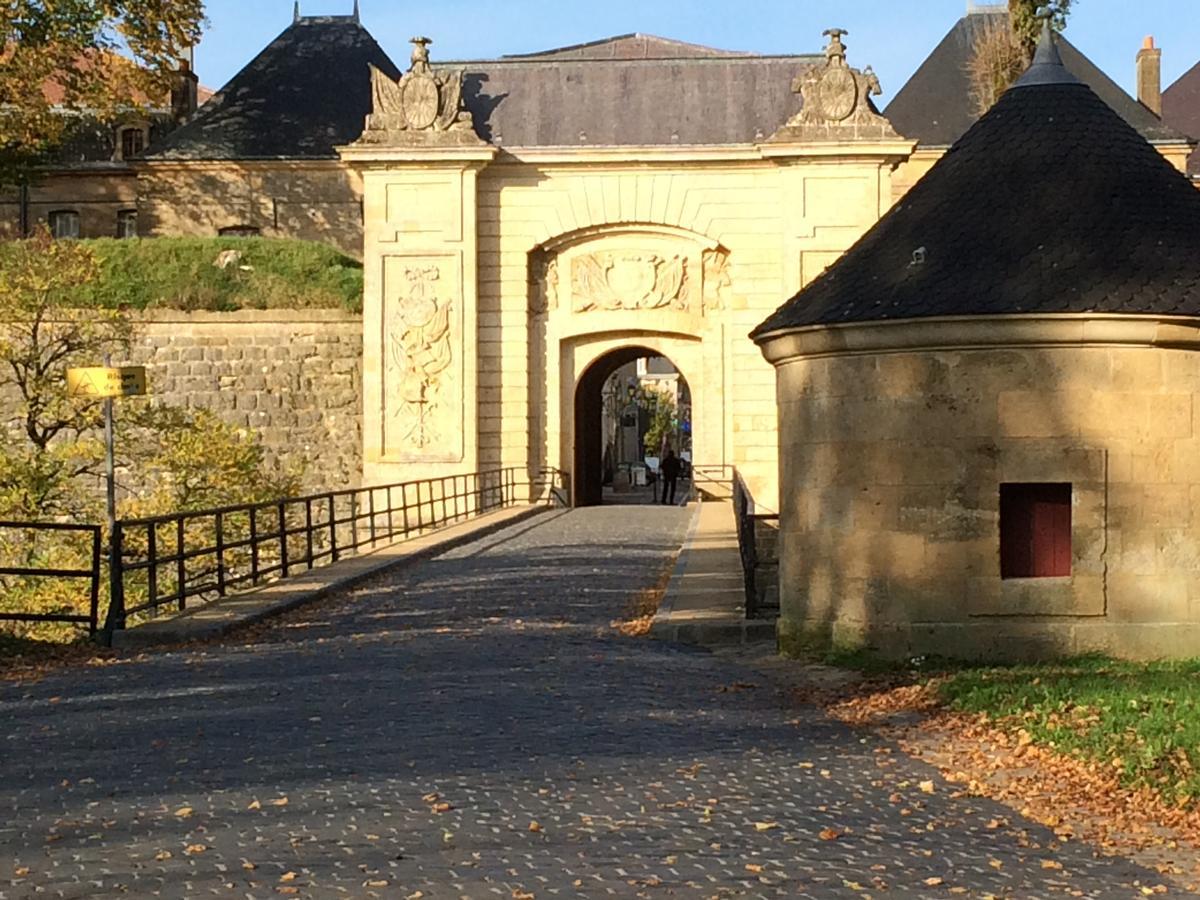 Hotel Du Nord Longwy Bagian luar foto